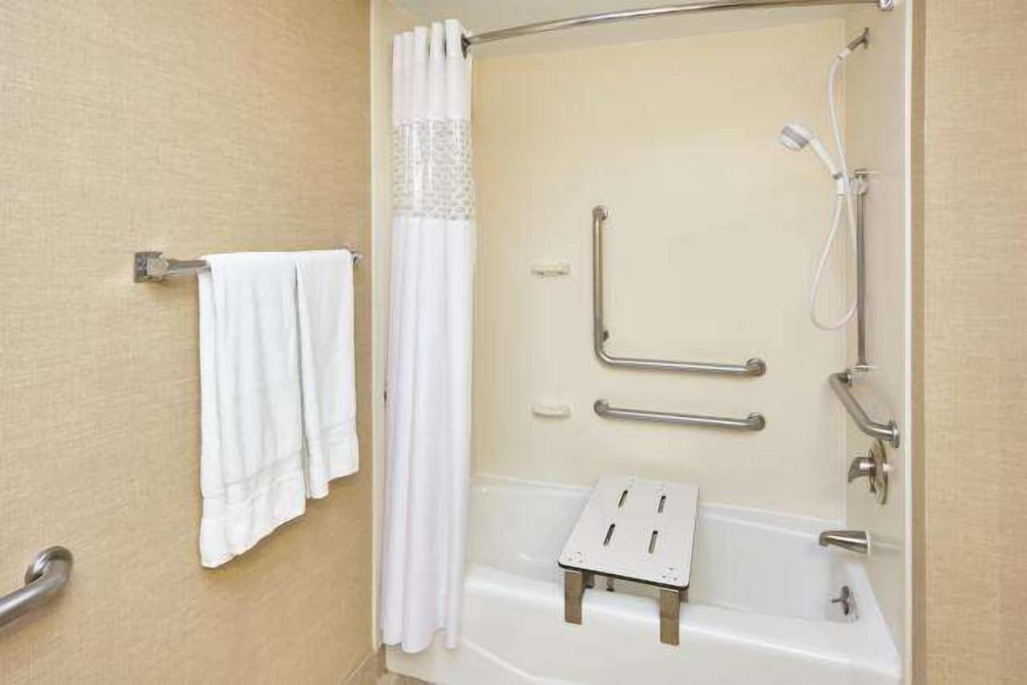 Hampton Inn East Peoria Exterior foto