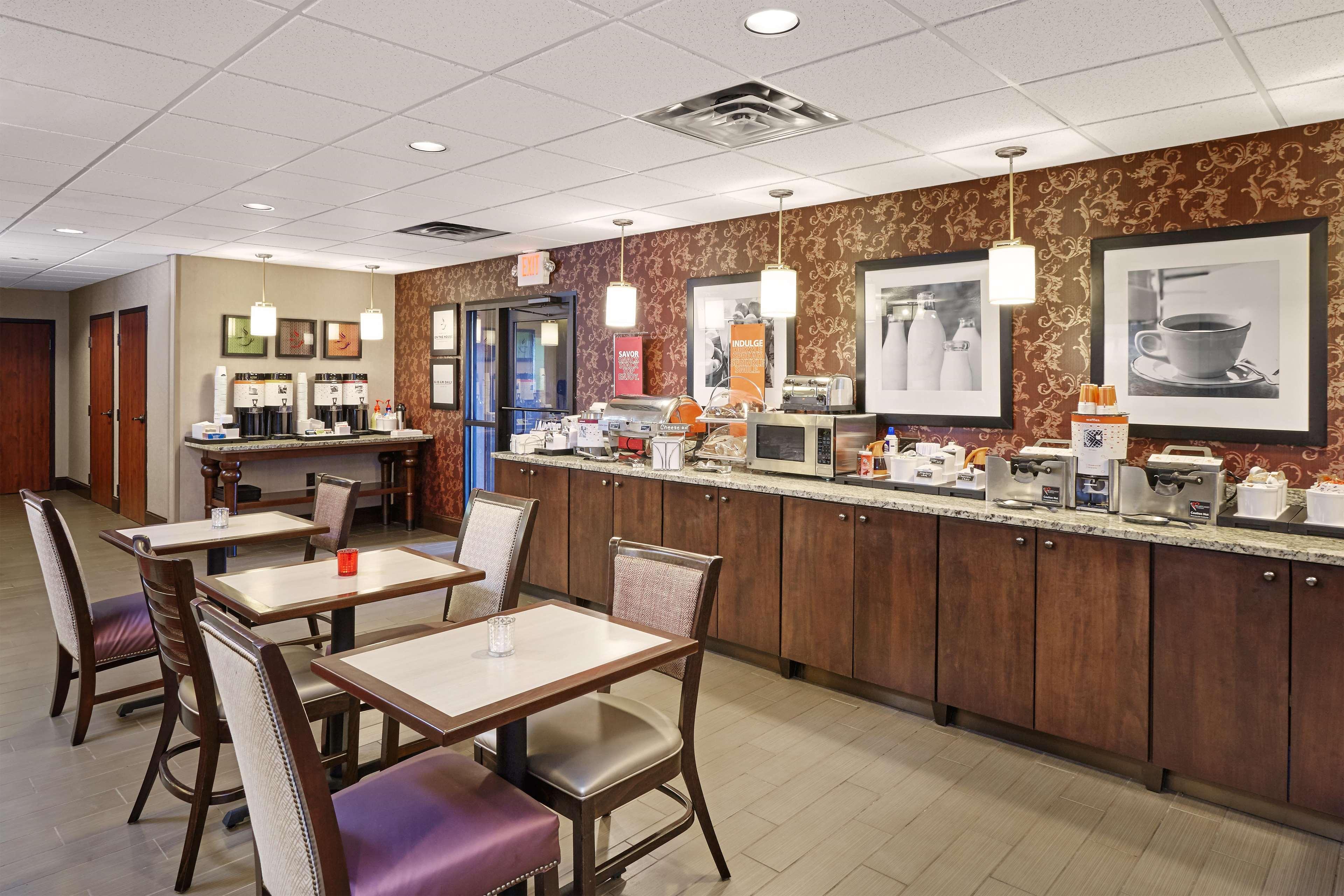 Hampton Inn East Peoria Exterior foto
